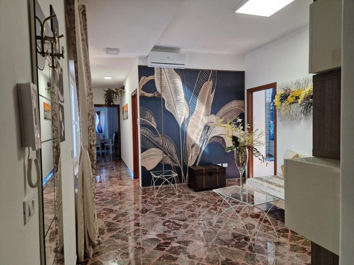 Apartmán Domus Divina & Domus Elegans Fronte Mare Monopoli Exteriér fotografie